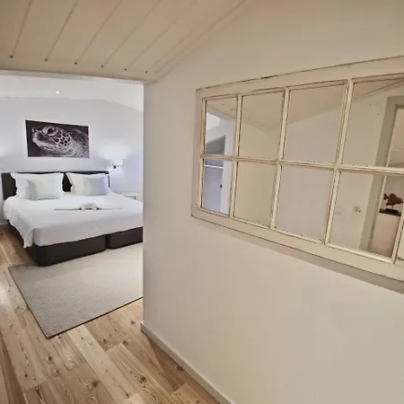 Manta Ray 3* Horta (Azores)