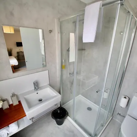 Manta Ray Bed & Breakfast 3*